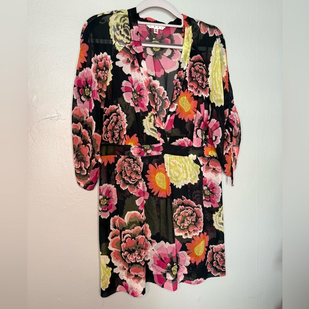 CAbi floral‎ deep v-neck tunic top sheer lightweight romantic